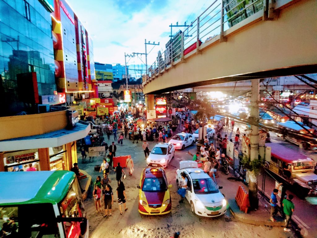 フィリピン　自動車　渋滞　パサイ